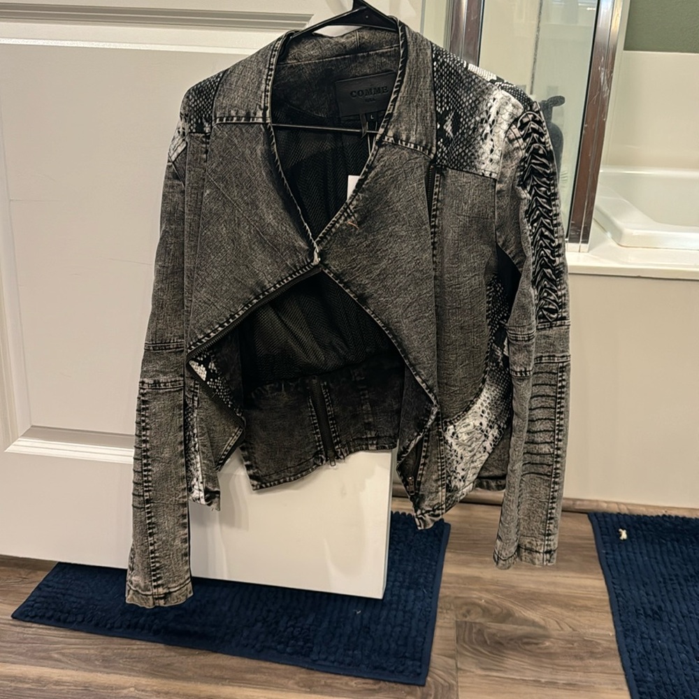 Comme snake skin motto jacket